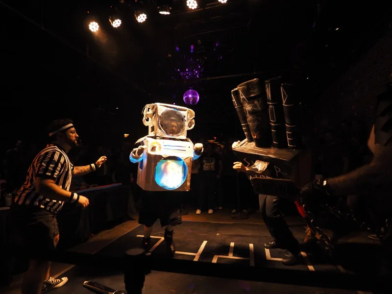 Giant Robot Fight Club photograph 4